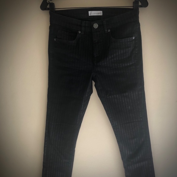 NWOT Ann Taylor Pin Striped Black Jeans - Picture 2 of 11